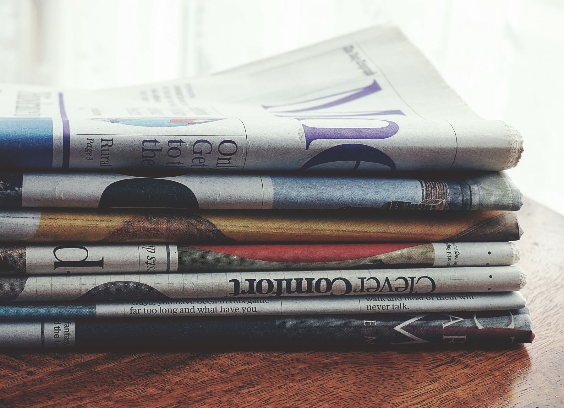 Newspapers and clean journalism layout